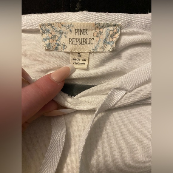 Super soft hooded longsleeve with stripe detail - Picture 3 of 6